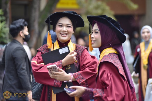 WISUDA UNPAD GEL III TA 2024 - 2025 (15)