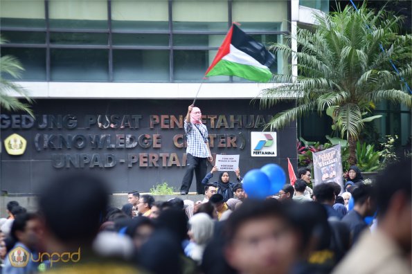 WISUDA UNPAD GEL III TA 2024 - 2025 (17)