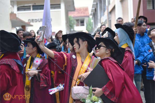 WISUDA UNPAD GEL III TA 2024 - 2025 (25)