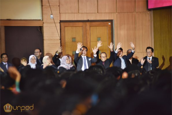 WISUDA UNPAD GEL III TA 2024 - 2025 (3)