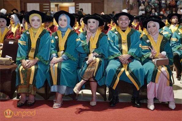 WISUDA UNPAD GEL III TA 2024 - 2025 (39)