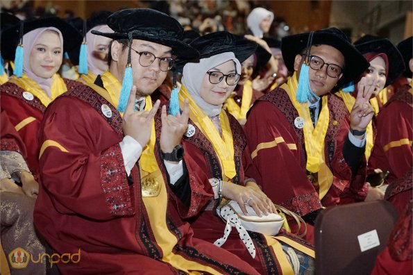 WISUDA UNPAD GEL III TA 2024 - 2025 (42)