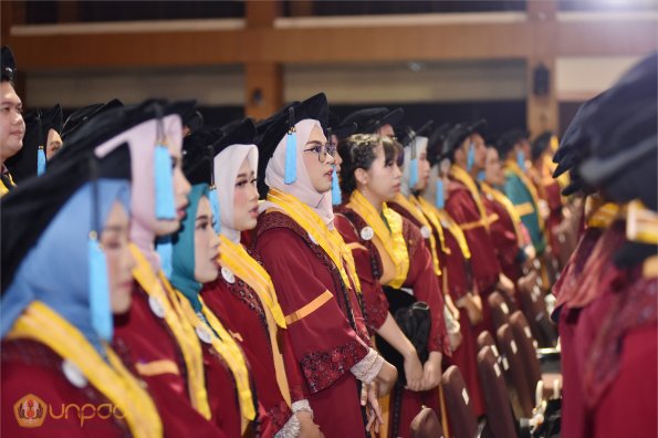 WISUDA UNPAD GEL III TA 2024 - 2025 (5)
