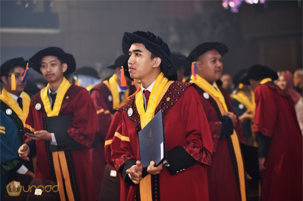WISUDA UNPAD GEL III TA 2024 - 2025 (8)