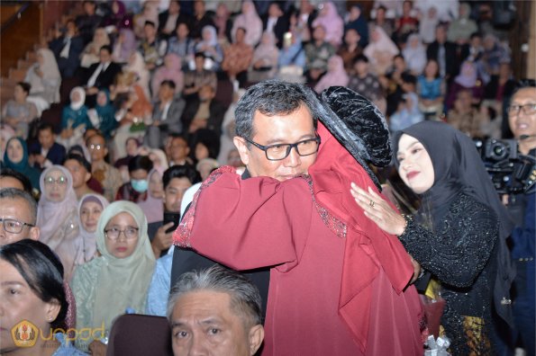 WISUDA UNPAD GEL III TA 2024 - 2025 (95)
