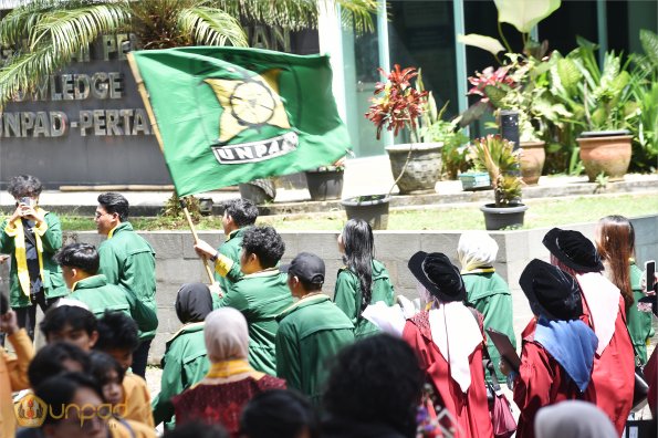 WISUDA UNPAD GEL III TA 2024-2025 (12)