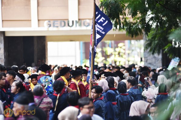 WISUDA UNPAD GEL III TA 2024-2025 (13)