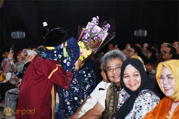 WISUDA UNPAD GEL III TA 2024-2025 (23)