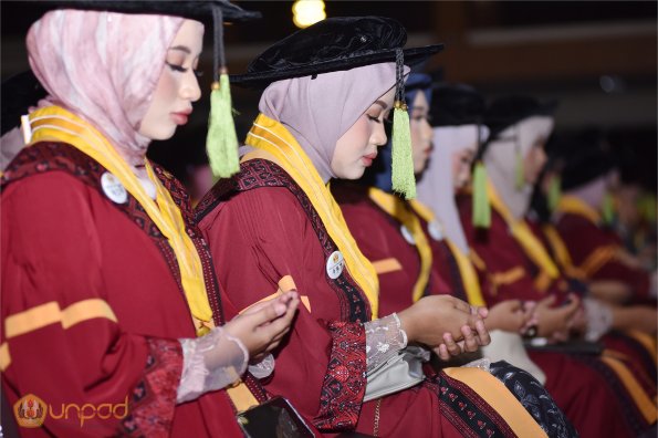 WISUDA UNPAD GEL III TA 2024-2025 (3)