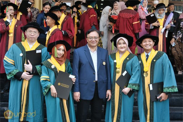 WISUDA UNPAD GEL III TA 2024-2025 (31)
