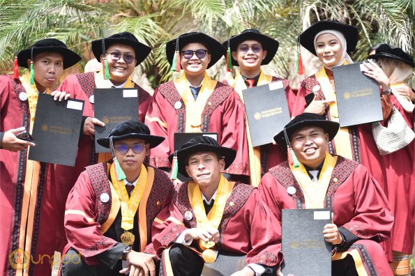 WISUDA UNPAD GEL III TA 2024-2025 (6)
