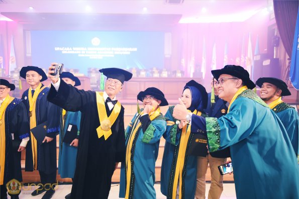 WISUDA UNPAD GEL III TA 2024-2025 (60)