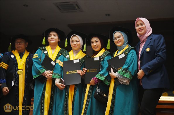 WISUDA UNPAD GEL III TA 2024-2025 (64)