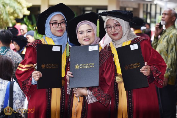 WISUDA UNPAD GEL III TA 2024-2025 (7)