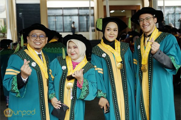 WISUDA UNPAD GEL III TA 2024-2025 (74)
