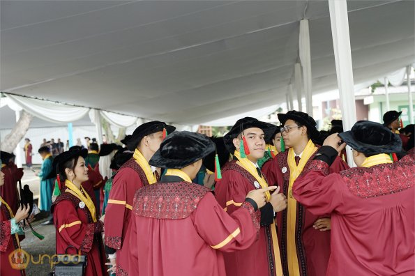 WISUDA UNPAD GEL III TA 2024-2025 (76)