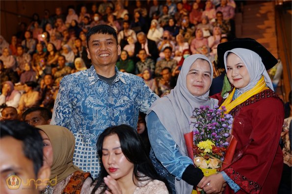 WISUDA UNPAD GEL III TA 2024-2025 (92)