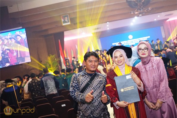 WISUDA UNPAD GEL III TA 2024-2025 (98)