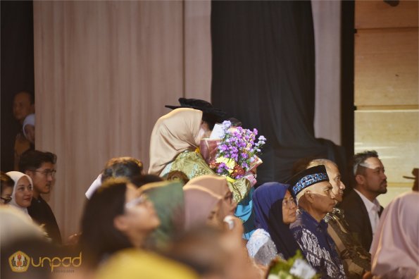 WISUDA UNPAD GEL III TA 2024-2025 (18)