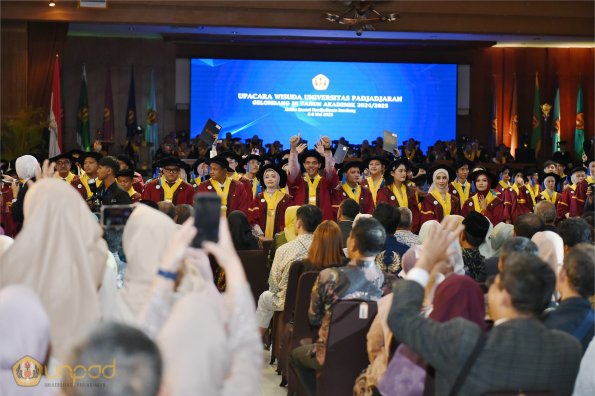 WISUDA UNPAD GEL III TA 2024-2025 (31)