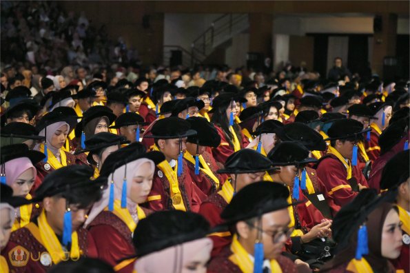 WISUDA UNPAD GEL III TA 2024-2025 (50)
