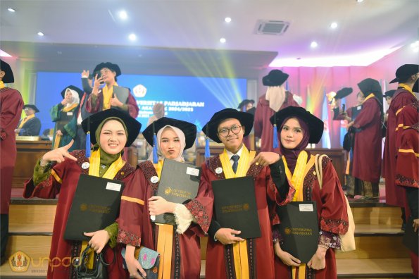 WISUDA UNPAD GEL III TA 2024-2025 (65)