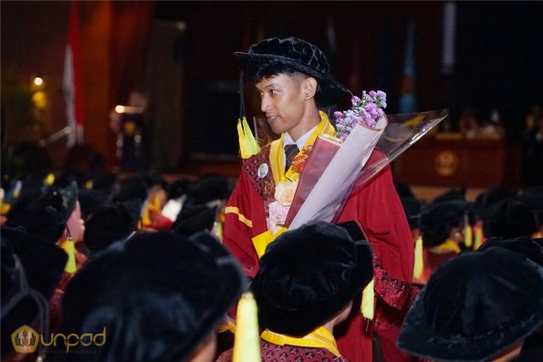 WISUDA UNPAD GEL III TA 2024-2025 (107)
