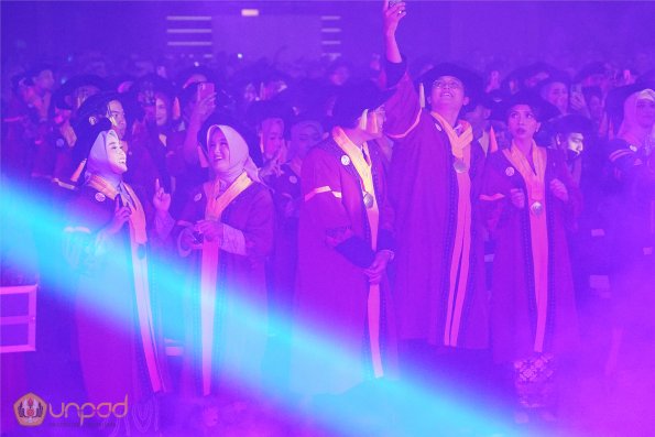 WISUDA UNPAD GEL III TA 2024-2025 (116)