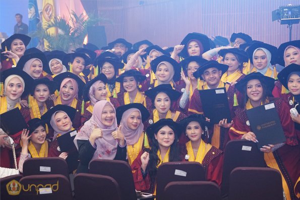 WISUDA UNPAD GEL III TA 2024-2025 (119)