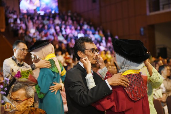 WISUDA UNPAD GEL III TA 2024-2025 (19)