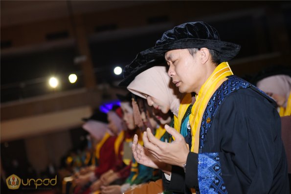 WISUDA UNPAD GEL III TA 2024-2025 (21)
