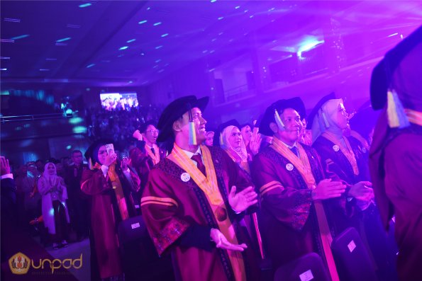 WISUDA UNPAD GEL III TA 2024-2025 (22)