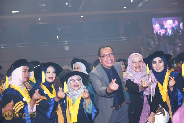 WISUDA UNPAD GEL III TA 2024-2025 (25)