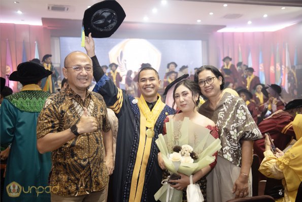 WISUDA UNPAD GEL III TA 2024-2025 (29)