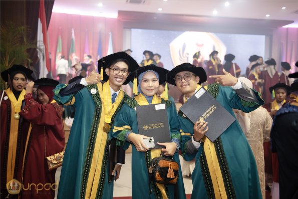 WISUDA UNPAD GEL III TA 2024-2025 (30)