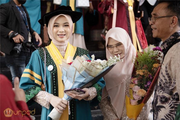 WISUDA UNPAD GEL III TA 2024-2025 (32)