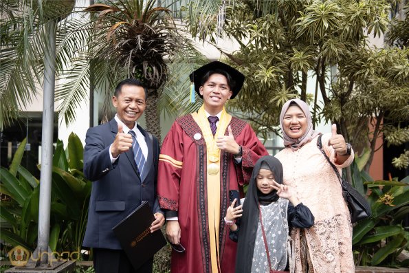 WISUDA UNPAD GEL III TA 2024-2025 (37)