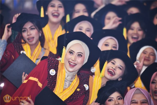WISUDA UNPAD GEL III TA 2024-2025 (6)
