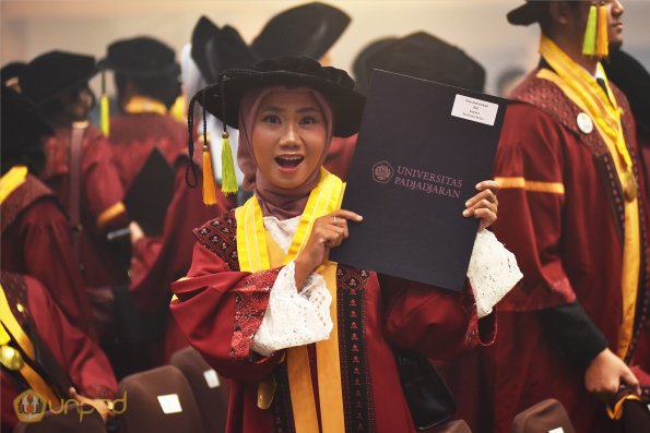 WISUDA UNPAD GEL III TA 2024-2025 (7)