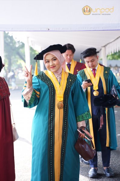 WISUDA UNPAD GEL III TA 2024-2025 (72)