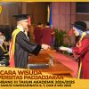 WISUDA UNPAD GEL III TA 2024 - 2025 FAKULTAS HUKUM OLEH DEKAN (66)