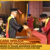WISUDA UNPAD GEL III TA 2024 - 2025 FAKULTAS HUKUM OLEH DEKAN (70)