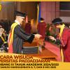 WISUDA UNPAD GEL III TA 2024 - 2025 FAKULTAS HUKUM OLEH DEKAN (75)