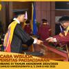 WISUDA UNPAD GEL III TA 2024 - 2025 FAKULTAS KEDOKTERAN GIGI OLEH DEKAN__00033