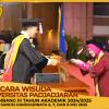 WISUDA UNPAD GEL III TA 2024 - 2025 FAKULTAS KEDOKTERAN GIGI OLEH DEKAN__00035
