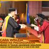 WISUDA UNPAD GEL III TA 2024 - 2025 FAKULTAS KEDOKTERAN GIGI OLEH DEKAN__00038