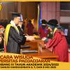 WISUDA UNPAD GEL III TA 2024 - 2025 FAKULTAS KEPERAWATAN OLEH DEKAN  (44)