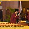 WISUDA UNPAD GEL III TA 2024-2025 FAKULTAS HUKUM OLEH REKTOR (35)