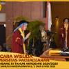 WISUDA UNPAD GEL III TA 2024-2025 FAKULTAS HUKUM OLEH REKTOR (66)