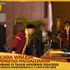 WISUDA UNPAD GEL III TA 2024-2025 FAKULTAS HUKUM OLEH REKTOR (70)